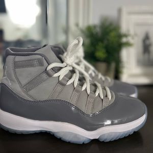 Cool Grey Air Jordan’s mens size 7.5 womens size 9